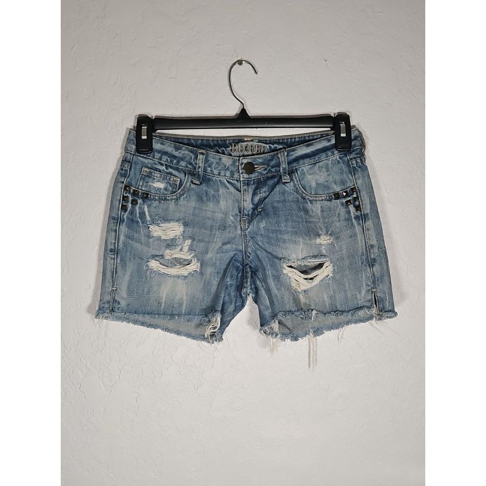 Decree Cut Off Studded Details 5 Pocket Blue Jean Shorts size 3 (32x4.5 )